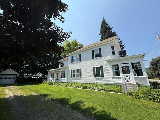14 Central Street, Winthrop, ME 04364