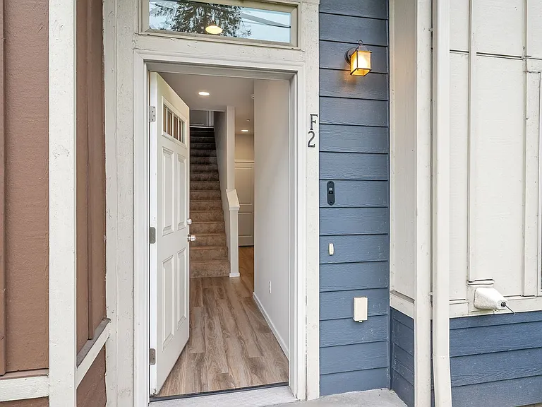 Pinnacle Townhomes — Photo 8
