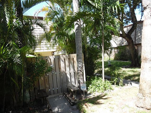 2nd image of 183 Lake Arbor Drive