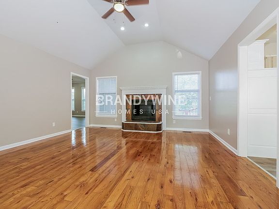 2nd image of 1022 SW Twin Creek Dr