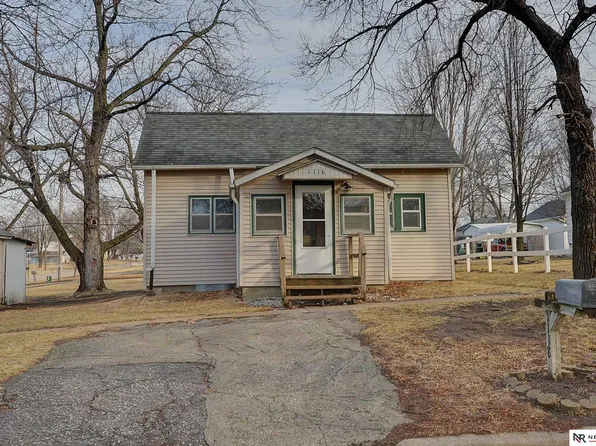 1118 10th St, Auburn, NE 68305