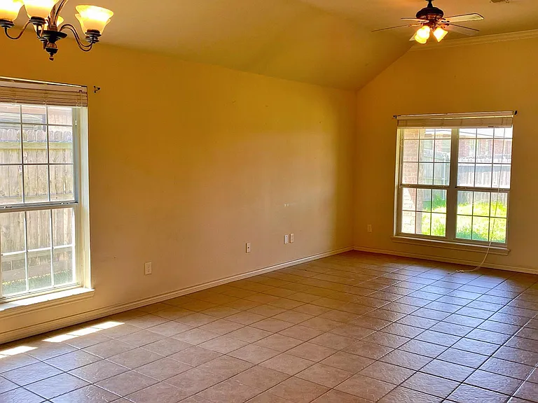 915 Turtle Dove Trl — Photo 6