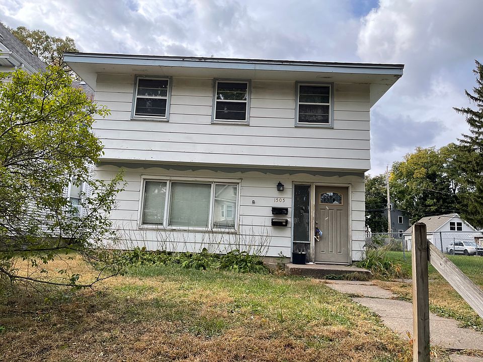 1st image of 1505 Fremont Ave N
