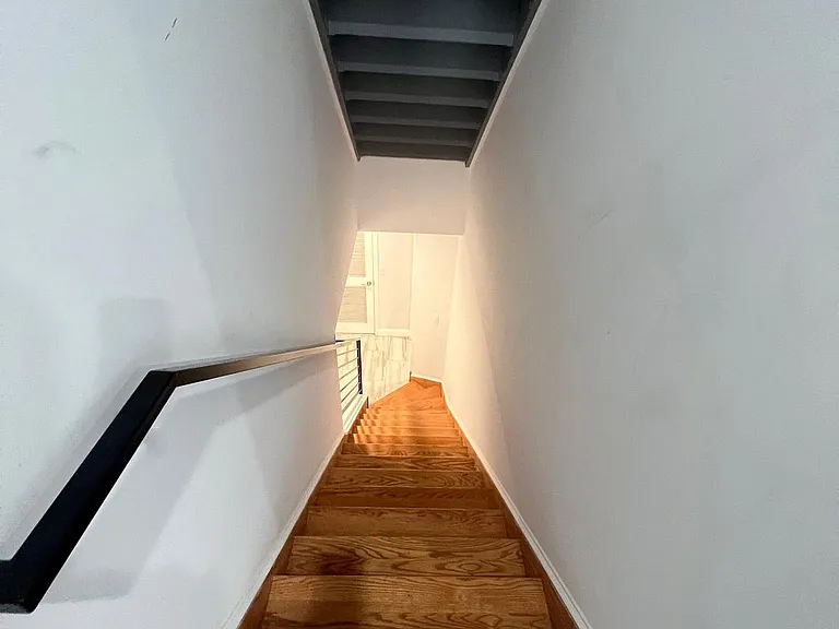 630 N 13th St #1 — Photo 8