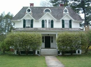 32 N Prospect St, Amherst, MA 01002