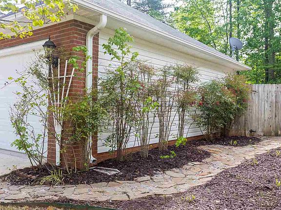 2nd image of 206 Riverrun Dr