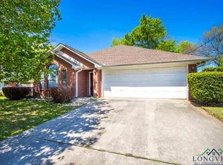 3721 Camelot Dr, Longview, TX 75605