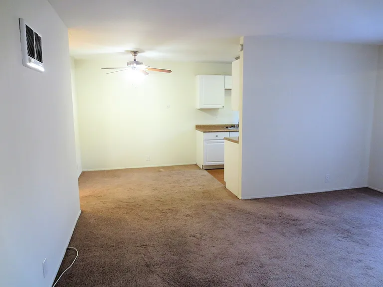 12923 Mapleview St #14 — Photo 6