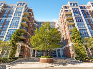 2020 12th St NW APT 208, Washington, DC 20009