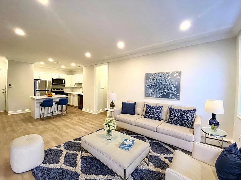 112 Saint Josephs Dr #307 — Photo 3