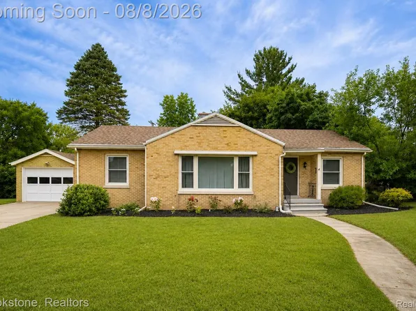 620 W Huron Ave, Vassar, MI 48768