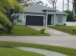 6999 Crown Dr, Englewood, FL 34224