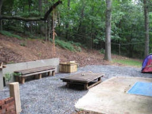 4th image of 508 Herrod Ct