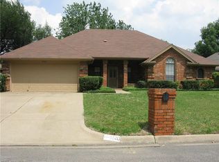 5620 Puerto Vallarta Dr, North Richland Hills, TX 76180