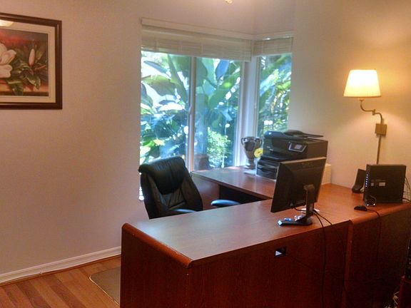 3rd image of 1037 Greystone Ln