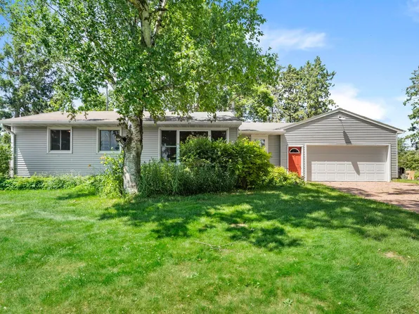 1842-11 1/2 St, Cumberland, WI 54829