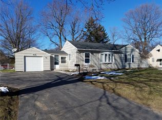 884 Denise Rd, Rochester, NY 14616