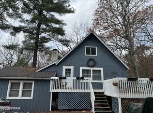 204 Mountain Lake Dr, Dingmans Ferry, PA