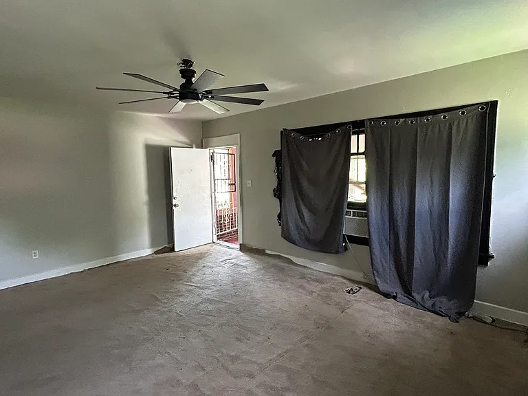 1438 N 44th St — Photo 31
