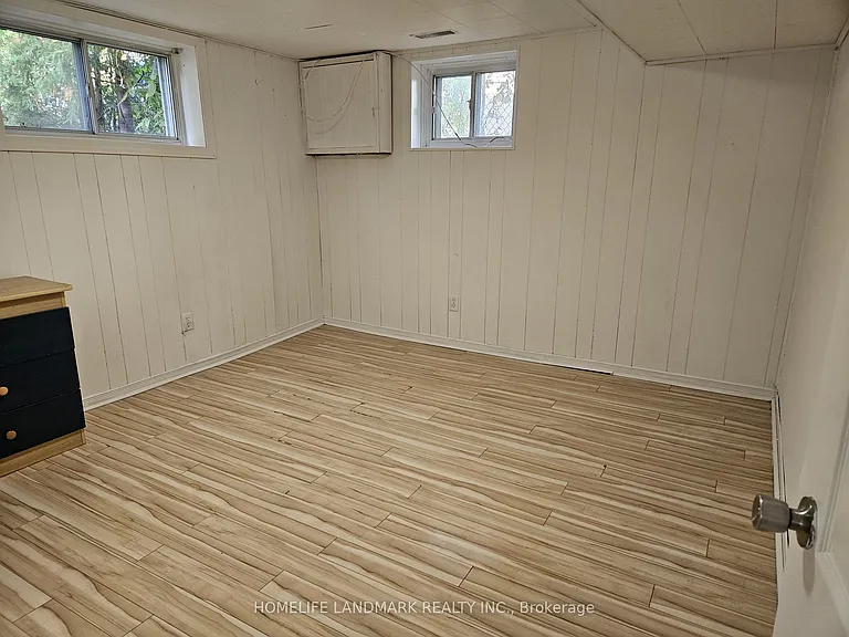 21 Highland Park Blvd — Photo 12