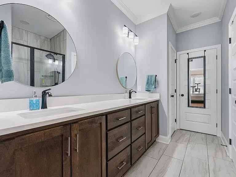 637 Boston Park Dr — Photo 10
