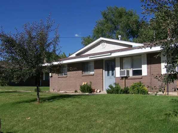 2046 N 1200 E APT 4, North Logan, UT 84341