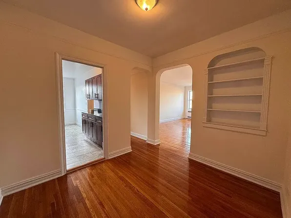 1825 Riverside Drive 3Z image 1 of 6
