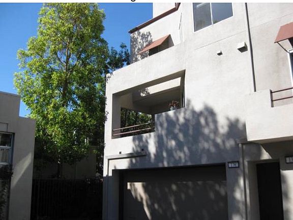 3rd image of 136 E Court Ln