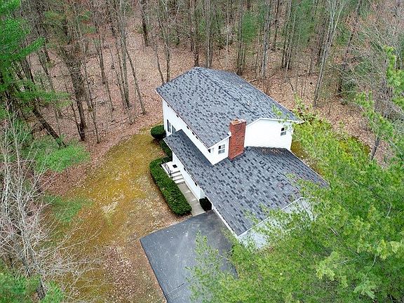 2nd image of 19 Pine Forest Dr