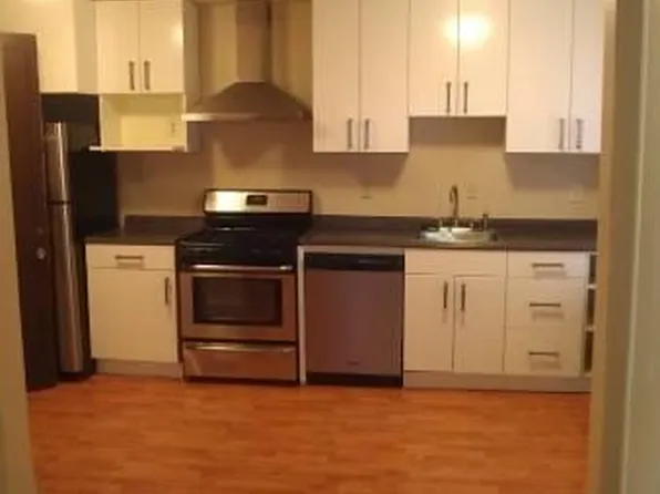 10 Love Pl APT 3, Pittsburgh, PA 15218
