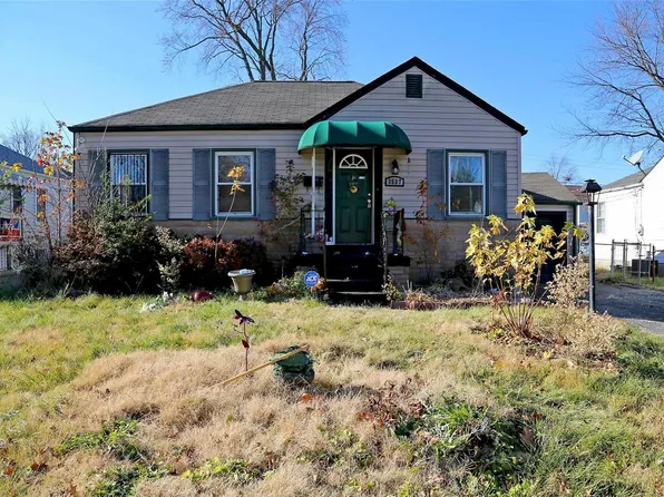 3537 Saint Joachim Ln, Saint Ann, MO 63074