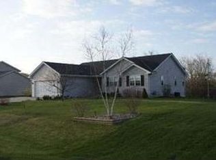 5617 Eagle Point Dr, Racine, WI 53406