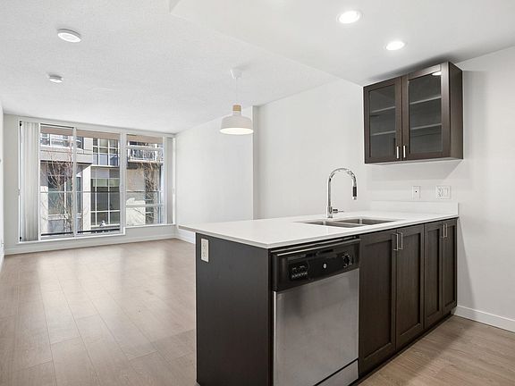 5th image of 4815 Eldorado Mews #205