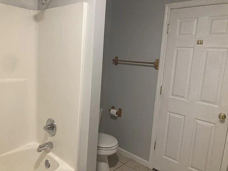 1296 Lauren Pl — Photo 4