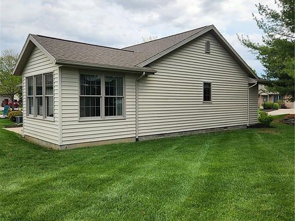 3rd image of 200 Willow Bend Dr