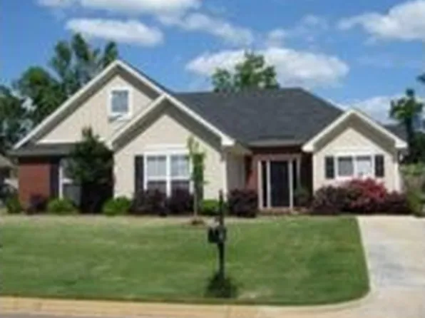 1311 Kingston Oaks Dr, Prattville, AL 36067