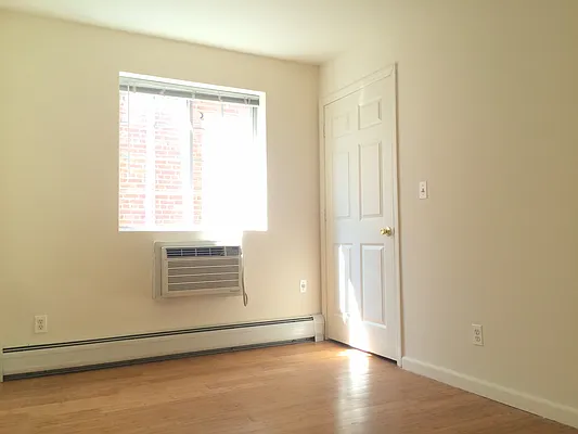 Rented by Walker Whiteside Pettibone, LREB | media 12