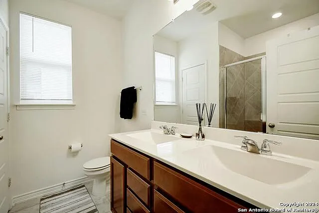 11214 Plaudit — Photo 17
