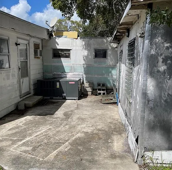 9736 Warrick St — Photo 15
