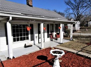 305 E 16th St, Columbia, TN 38401
