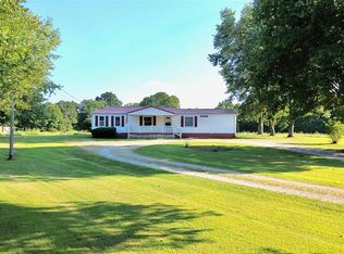 2902 Squirrel Tail Hollow Rd, Hawesville, KY 42348