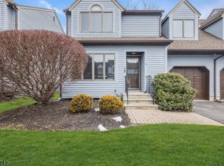 8 Village Park Ct #8, Scotch Plains, NJ