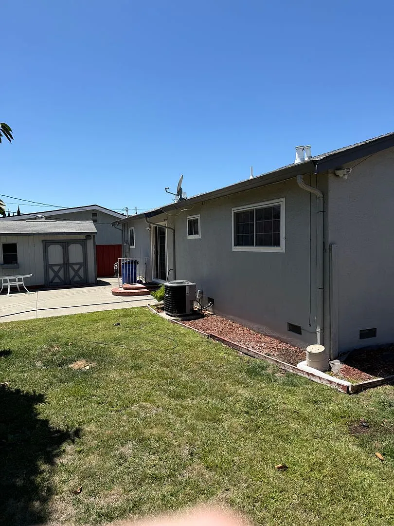 Available Now! | 3,750 / Remodeled 3br/2ba Single-Story Home In Fremont! — Photo 2