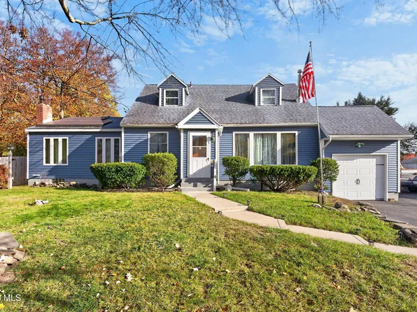4 Bossi Lane, Schenectady, NY 12303