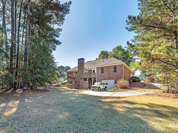 4th image of 151 Courts Of Hampton