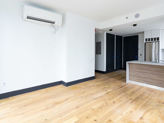 4th image of 42-22 27th St #8155AA