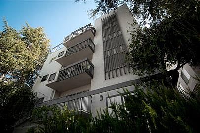 1st image of 2525 Benvenue Ave #14888822