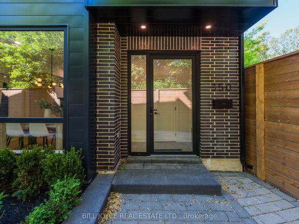 350 Lee Ave, Toronto, ON M4E 2P8