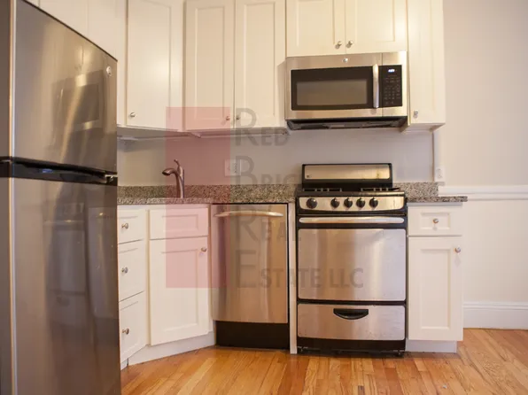 28 Anderson St APT 5, Boston, MA 02114