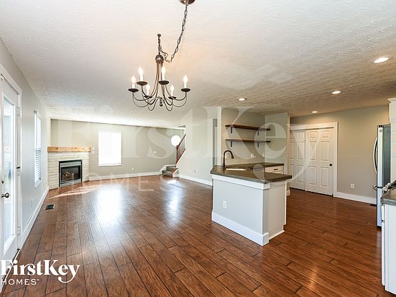 5th image of 671 McCormick Ln
